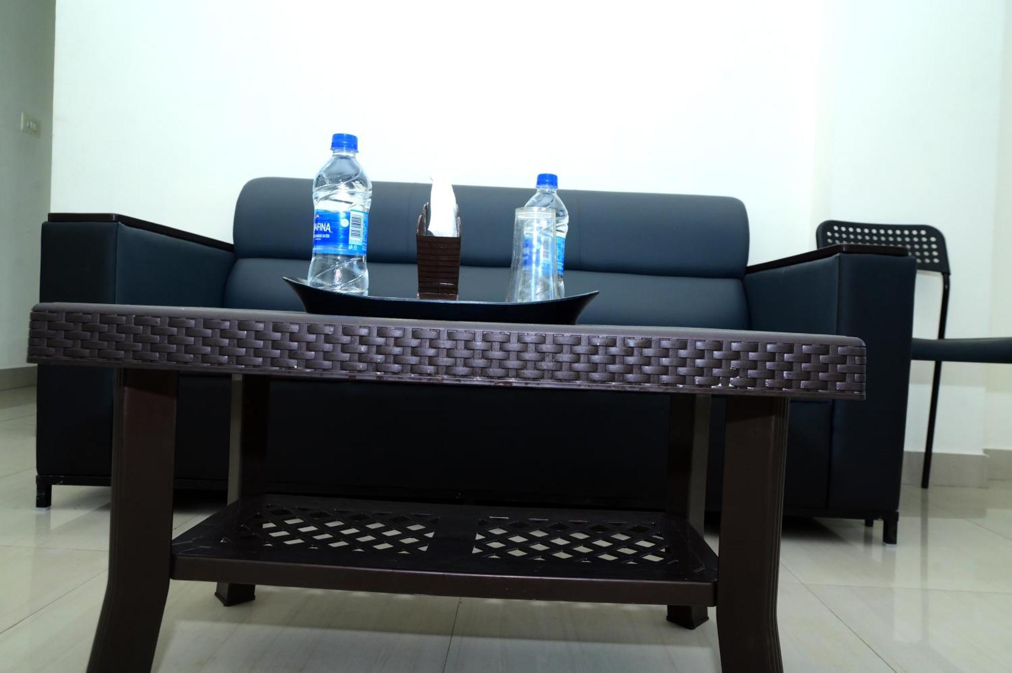 Hotel Aradhya Inn Deralakatte Mangalore Eksteriør billede
