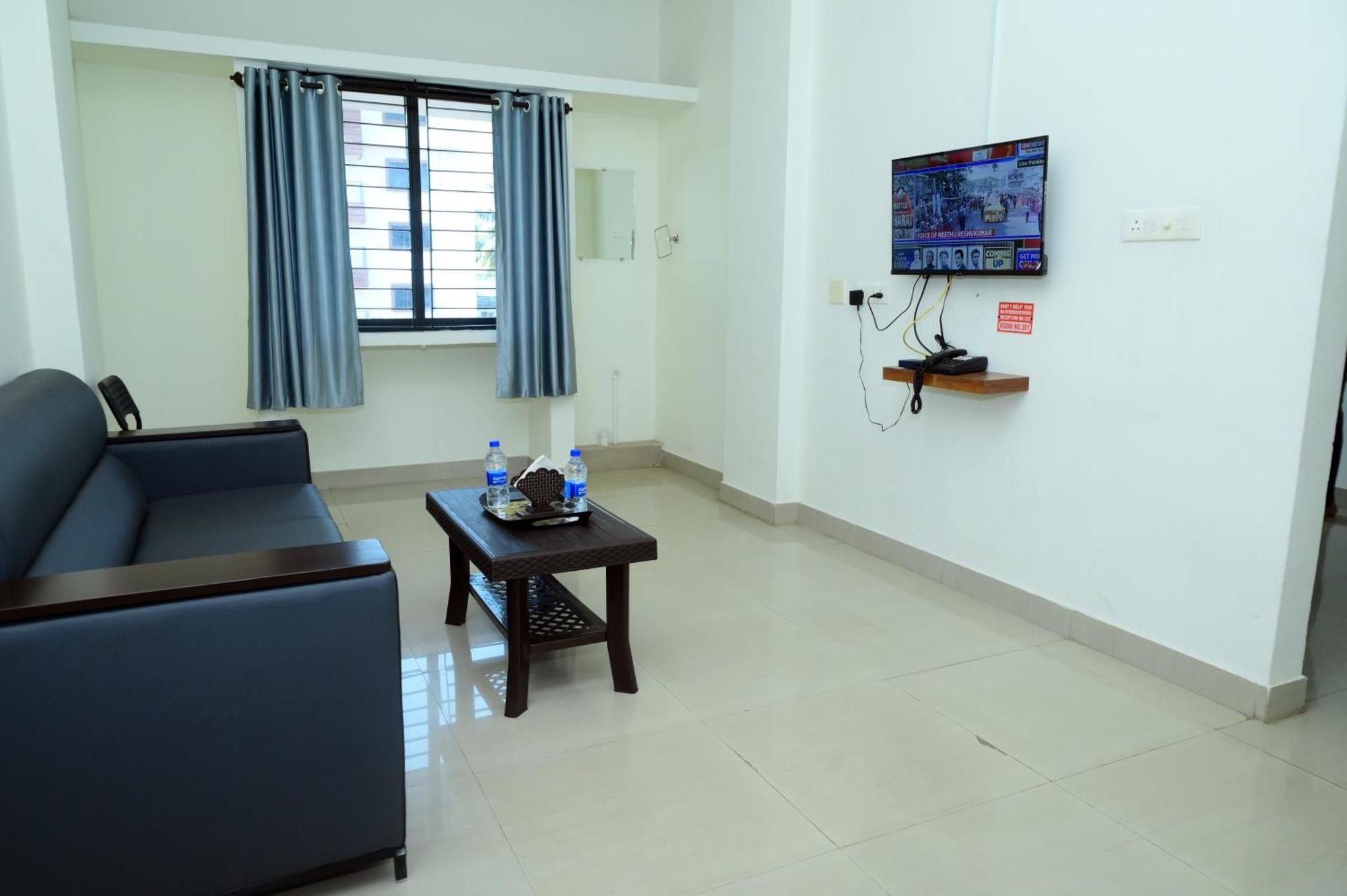 Hotel Aradhya Inn Deralakatte Mangalore Eksteriør billede