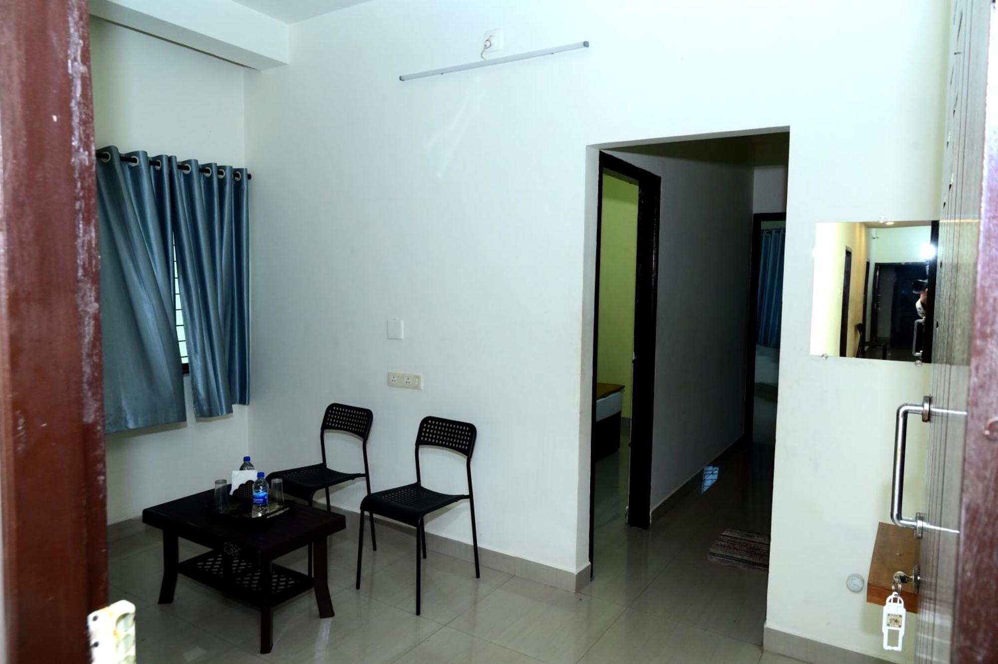 Hotel Aradhya Inn Deralakatte Mangalore Eksteriør billede
