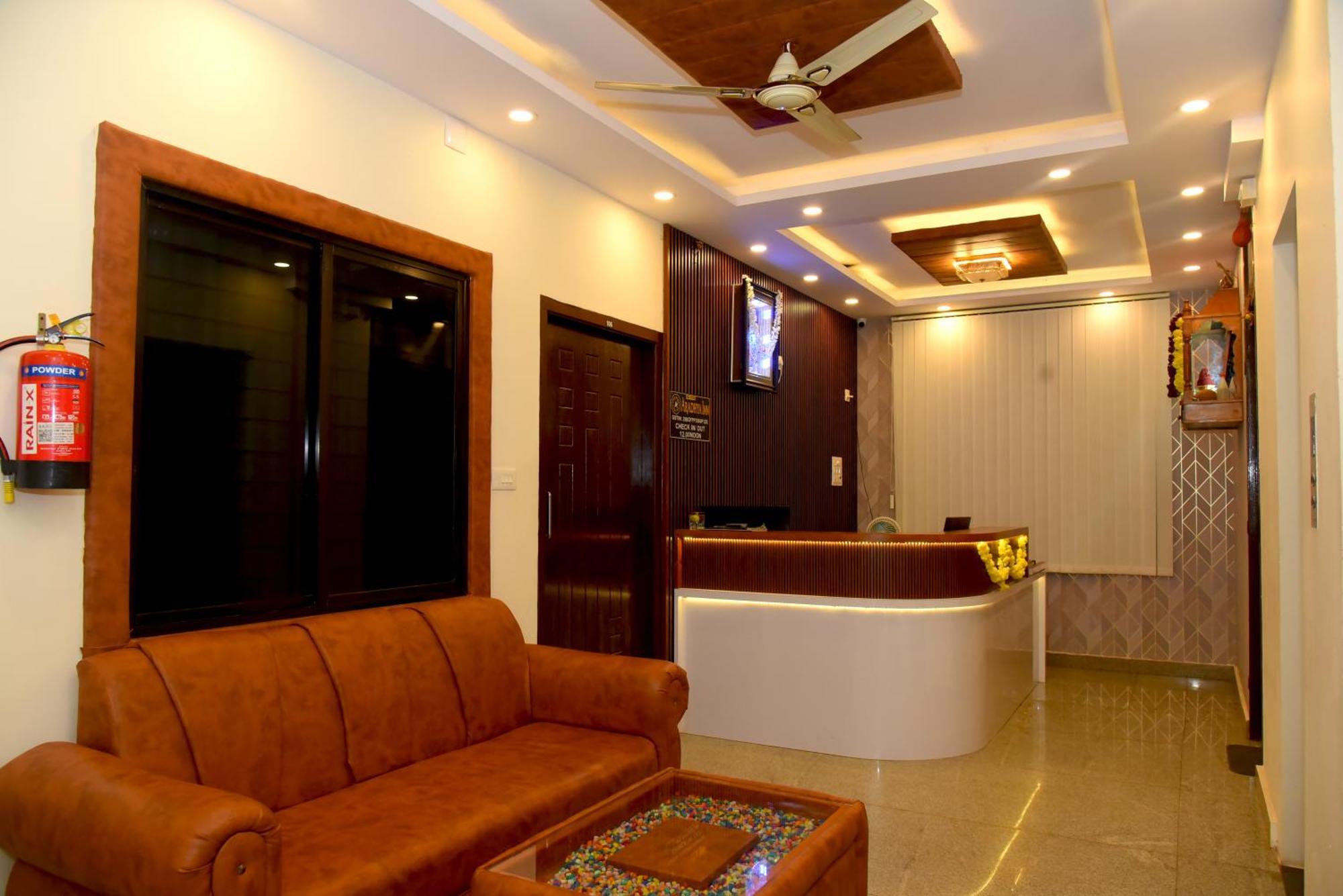Hotel Aradhya Inn Deralakatte Mangalore Eksteriør billede