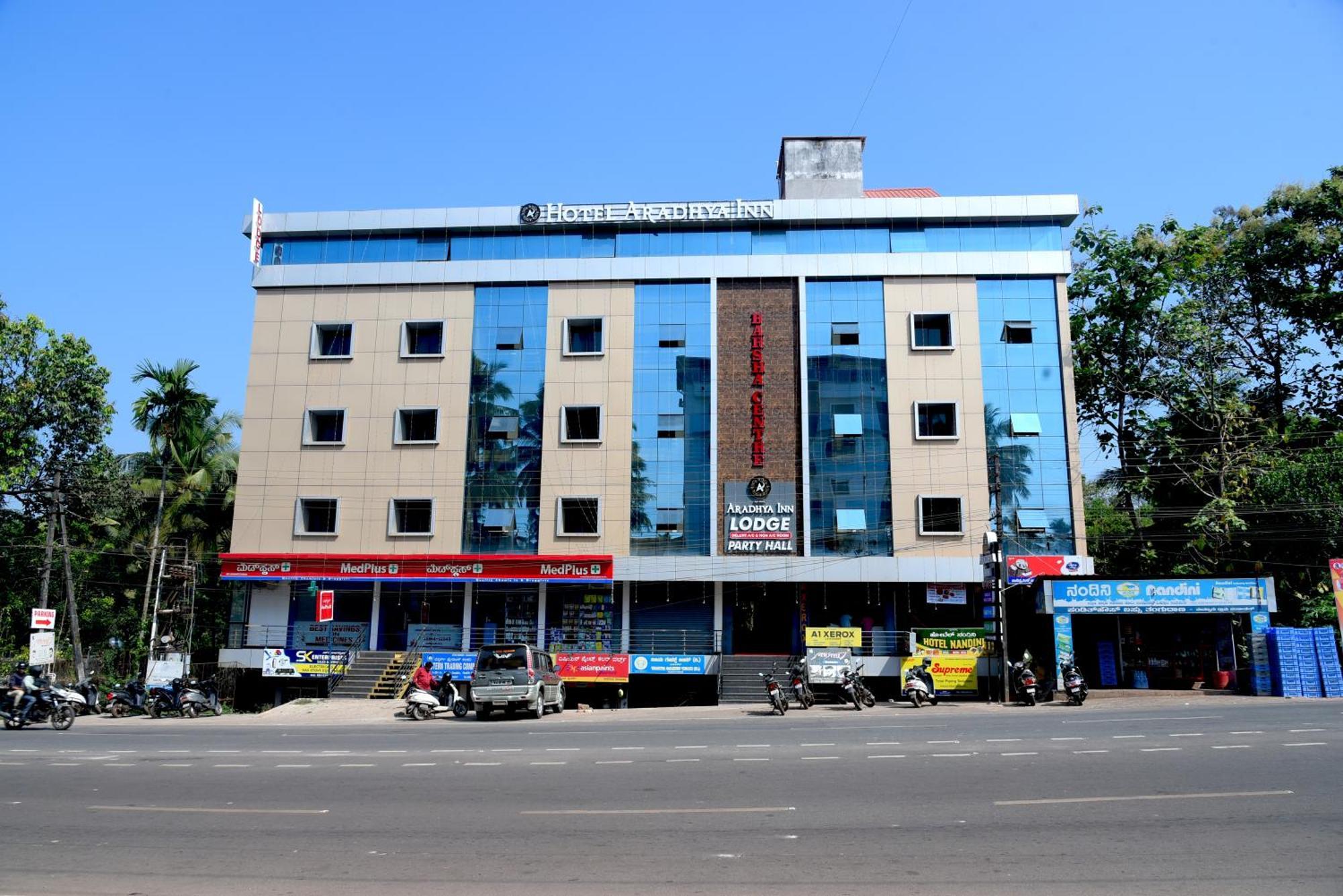 Hotel Aradhya Inn Deralakatte Mangalore Eksteriør billede